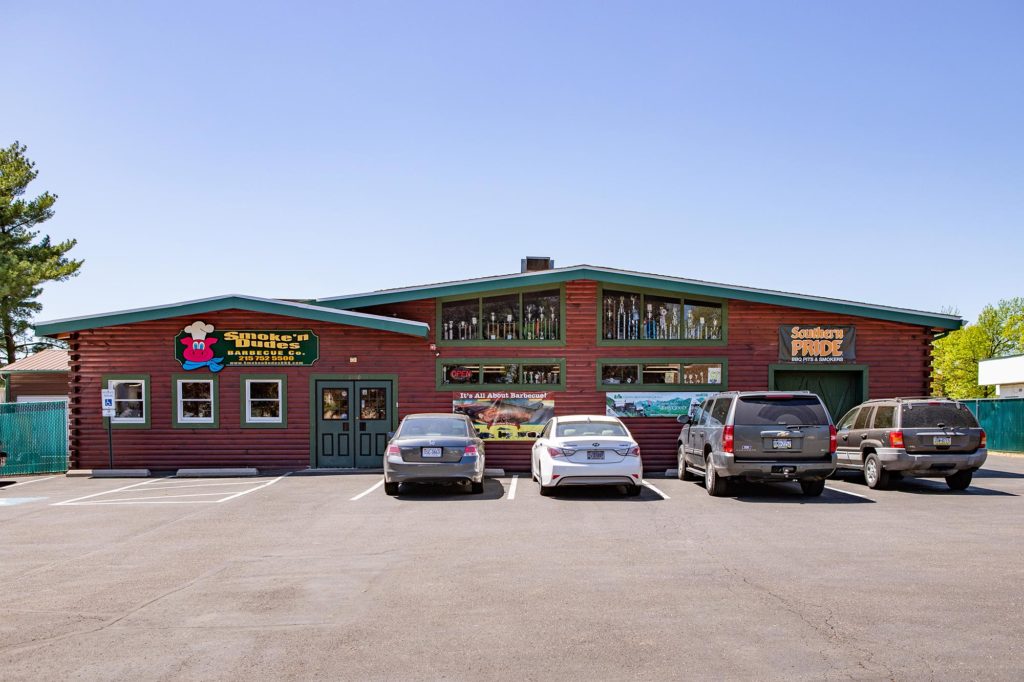 Smoke'n_Dudes_Barbecue_Co_Storefront_3